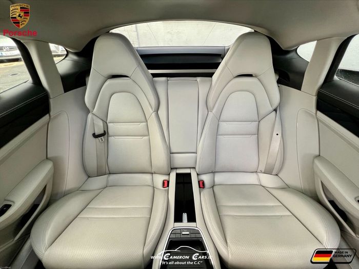 Porsche Panamera 2019