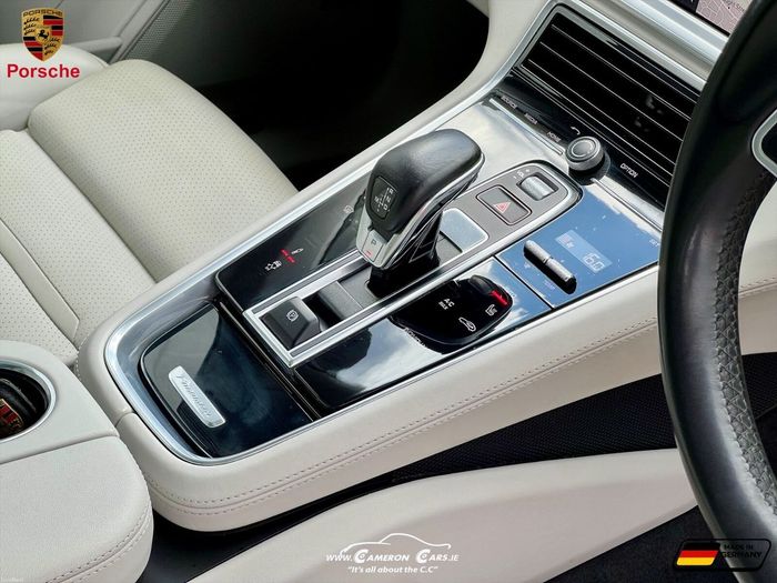 Porsche Panamera 2019