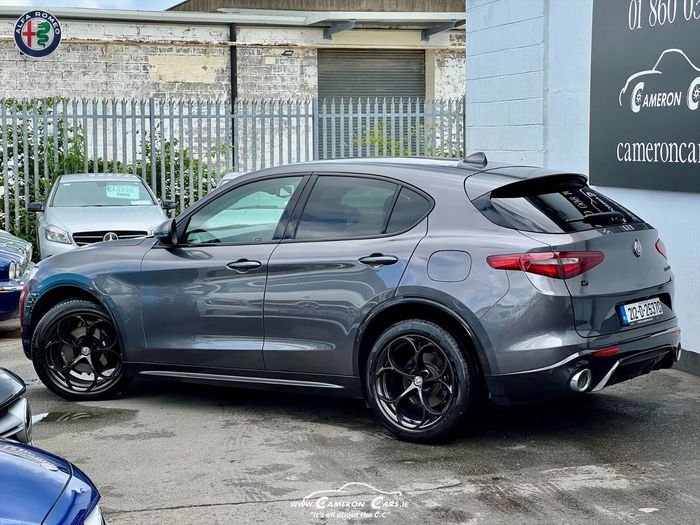 Alfa Romeo Stelvio 2021