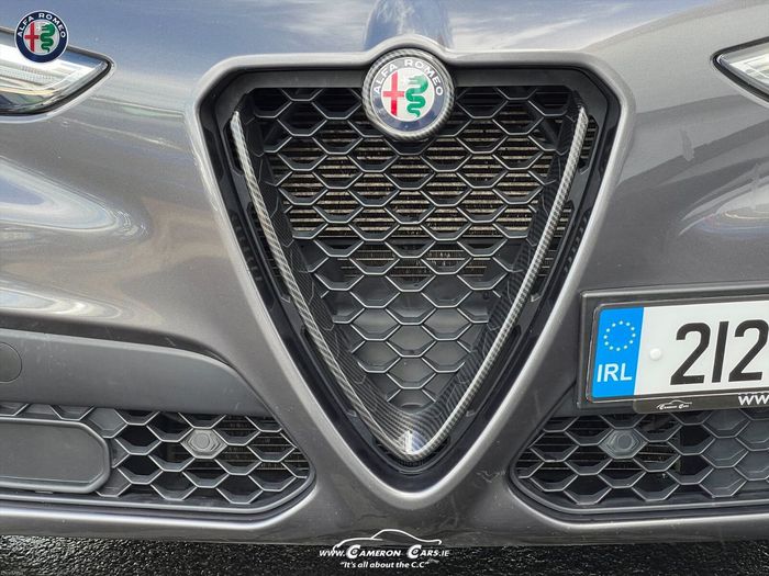 Alfa Romeo Stelvio 2021
