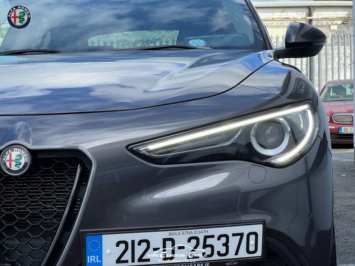 Alfa Romeo Stelvio 2021