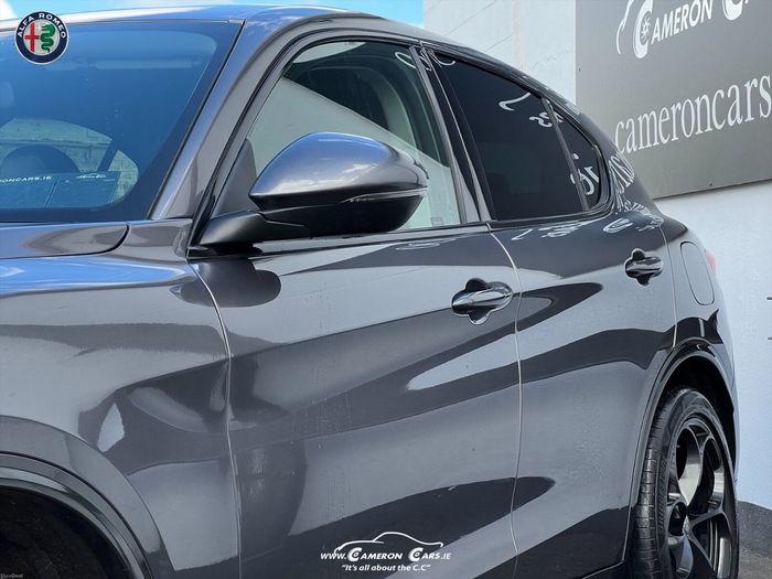 Alfa Romeo Stelvio 2021