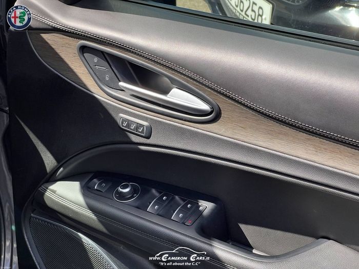 Alfa Romeo Stelvio 2021