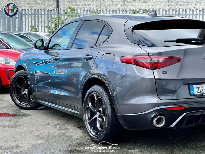 Alfa Romeo Stelvio 2021