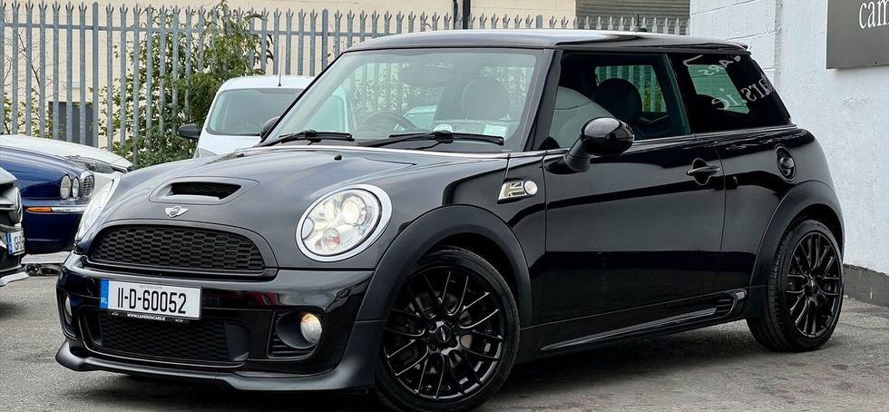 MINI Cooper 2011