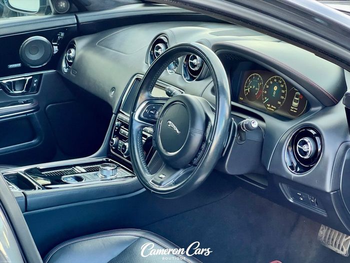 Jaguar XJ Series 2016