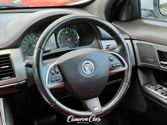 Jaguar XF 2013