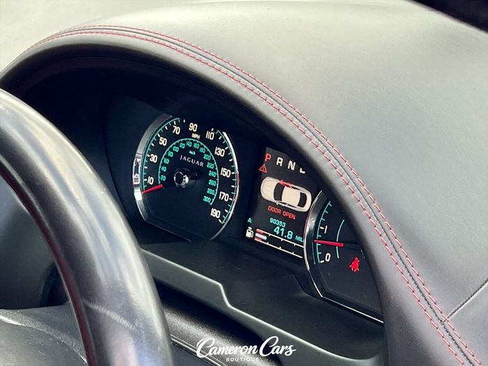 Jaguar XF 2013
