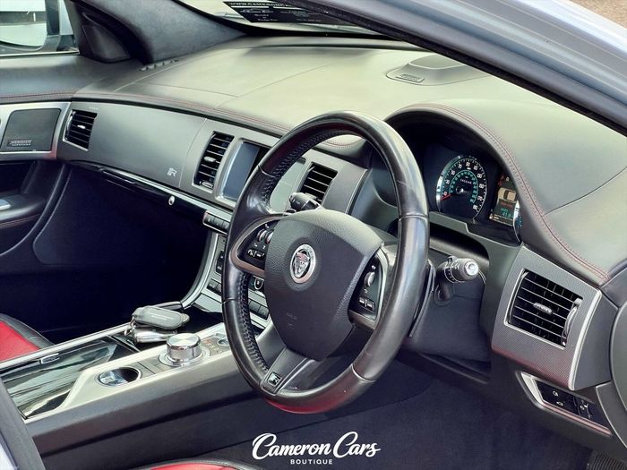 Jaguar XF 2013