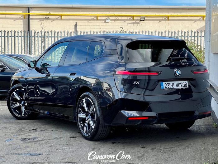 BMW IX 2023