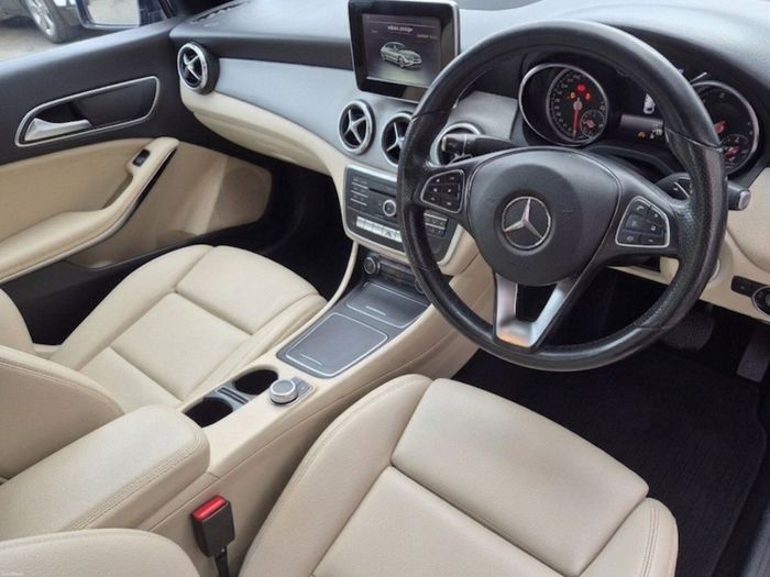 Mercedes-Benz CLA 2018
