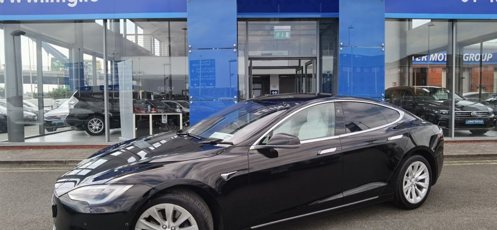 Tesla Model S 2019