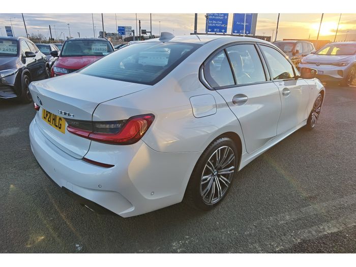 BMW 3 Series 2021