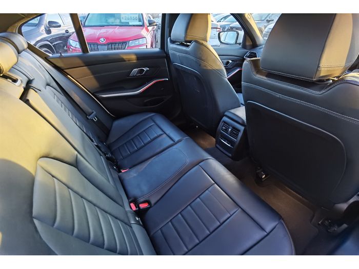 BMW 3 Series 2021