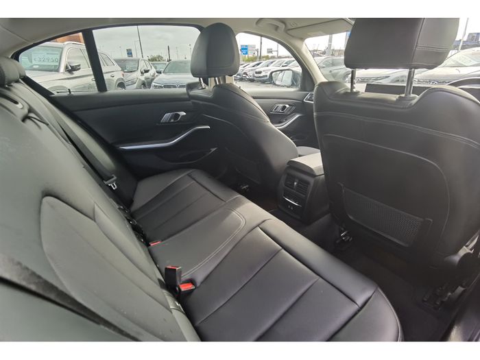 BMW 3 Series 2023
