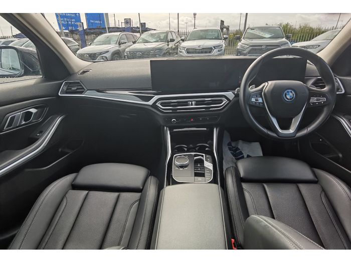 BMW 3 Series 2023