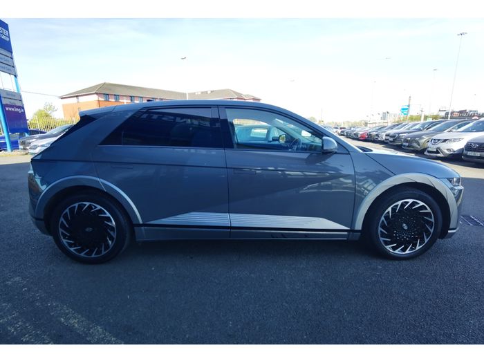 Hyundai Ioniq 2022