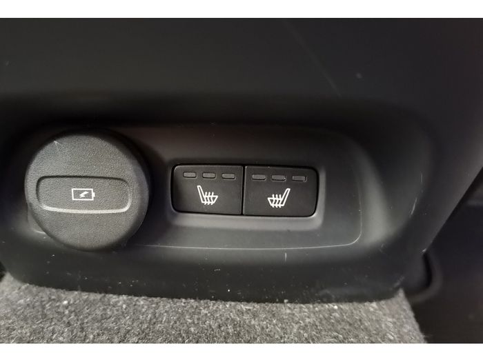 Volvo C40 2022