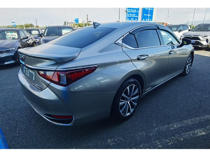 Lexus ES 300h 2020