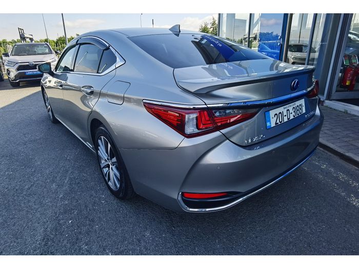 Lexus ES 300h 2020