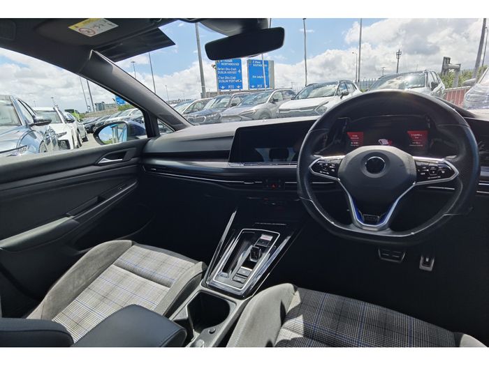 Volkswagen Golf 2022