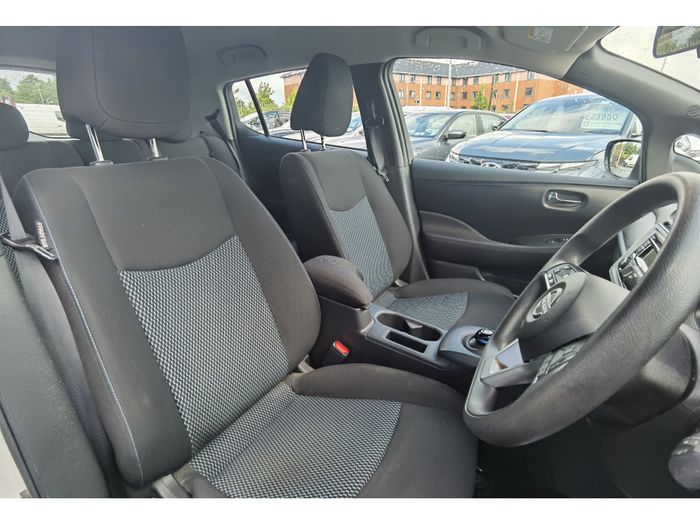 Nissan Leaf 2023