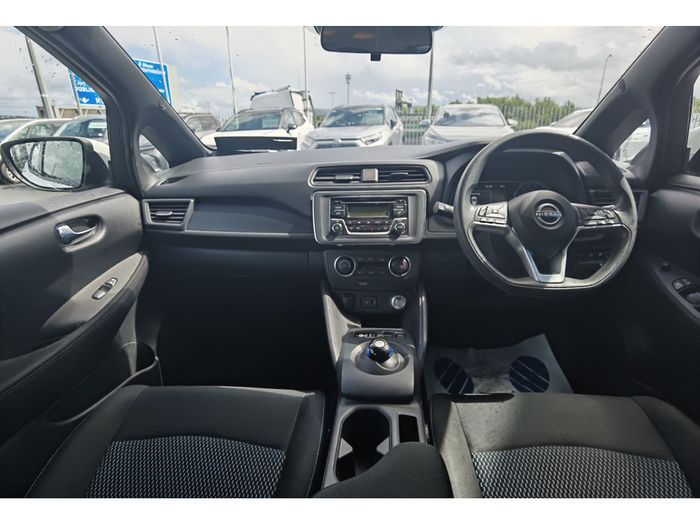 Nissan Leaf 2023