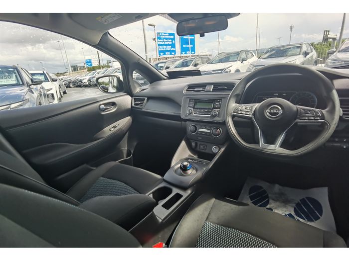 Nissan Leaf 2023