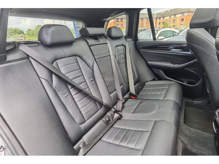 BMW iX3 2022