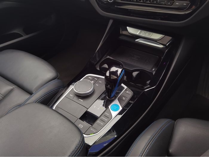BMW iX3 2022