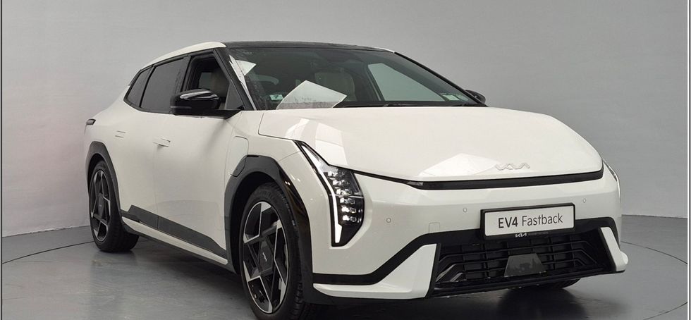Kia EV4 2026