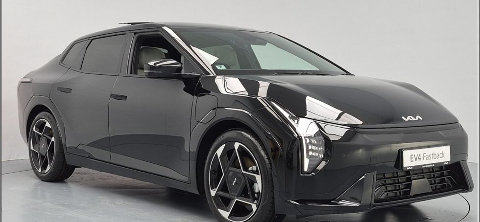 Kia EV4 2026