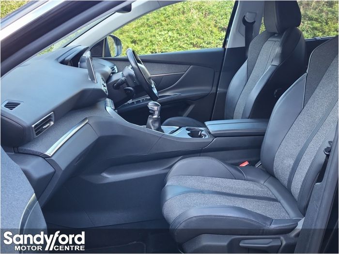 Peugeot 5008 2019