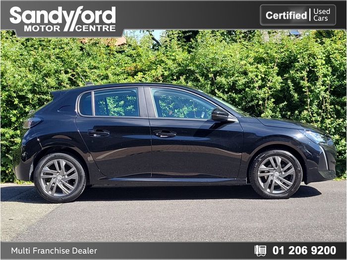 Peugeot 208 2021