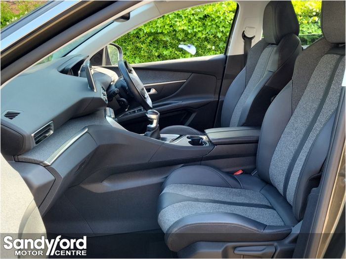 Peugeot 5008 2020