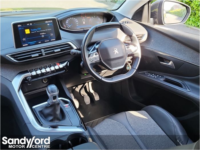Peugeot 5008 2020