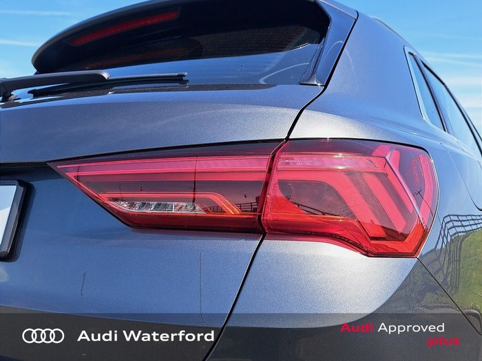 Audi Q3 2021