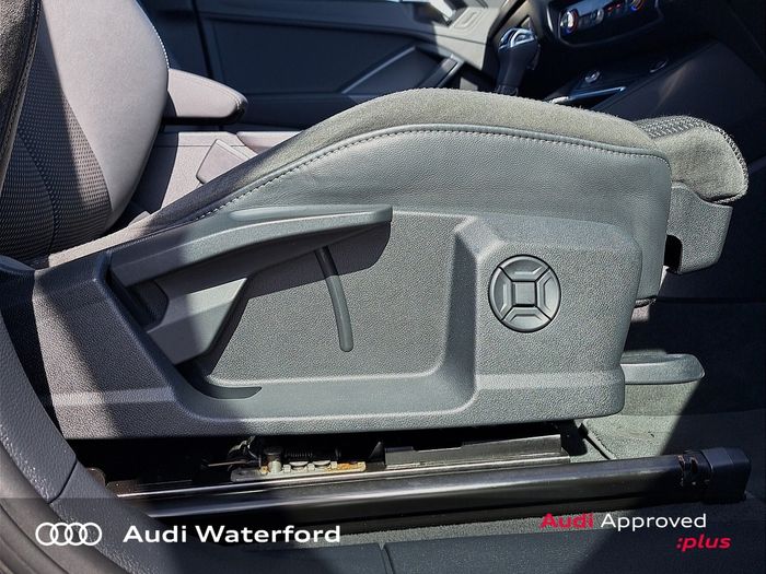 Audi Q3 2021
