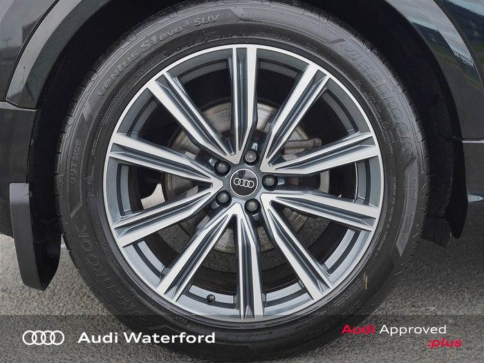 Audi Q8 2024