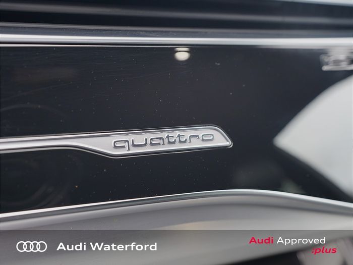Audi Q8 2024