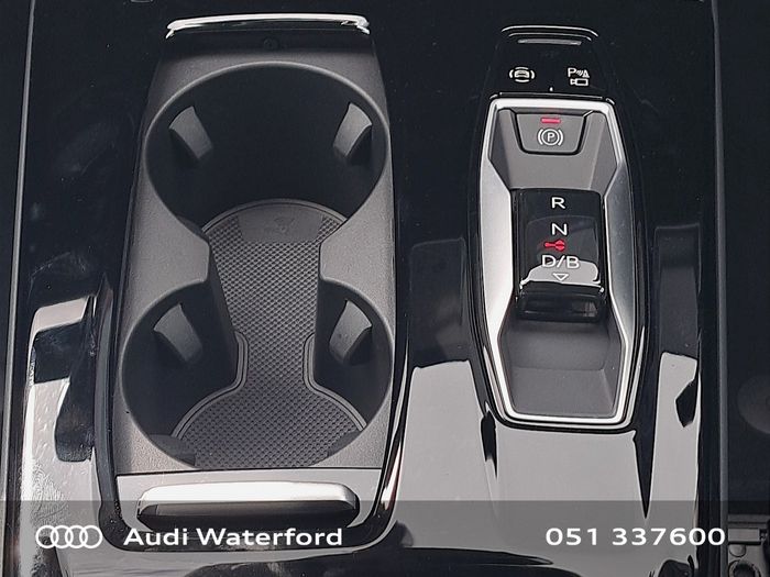 Audi Q6 e-tron 2026