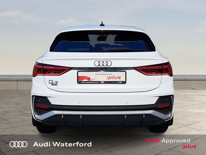 Audi Q3 2021