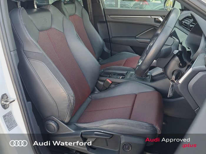 Audi Q3 2021