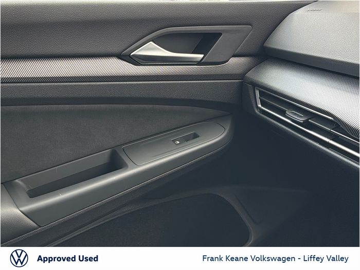 Volkswagen Golf 2025