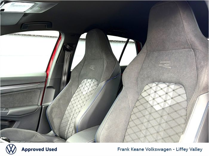 Volkswagen Golf 2025