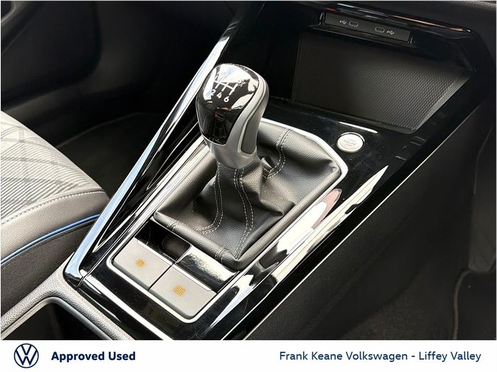 Volkswagen Golf 2025