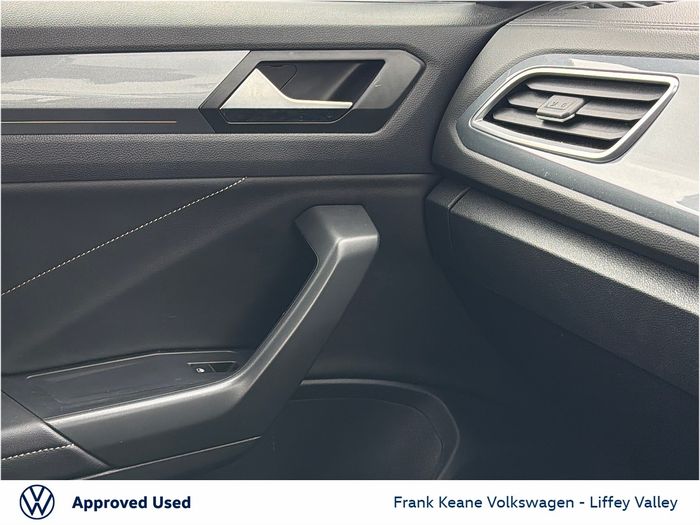 Volkswagen T-Roc 2023