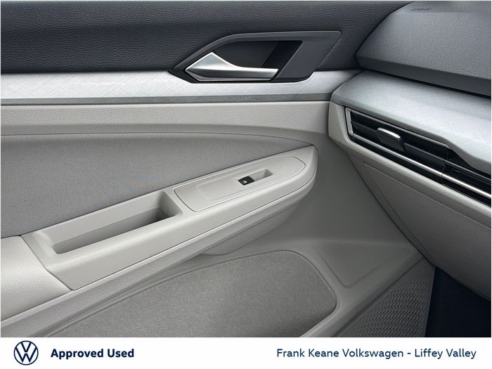Volkswagen Golf 2021
