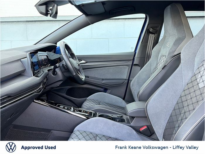 Volkswagen Golf 2024
