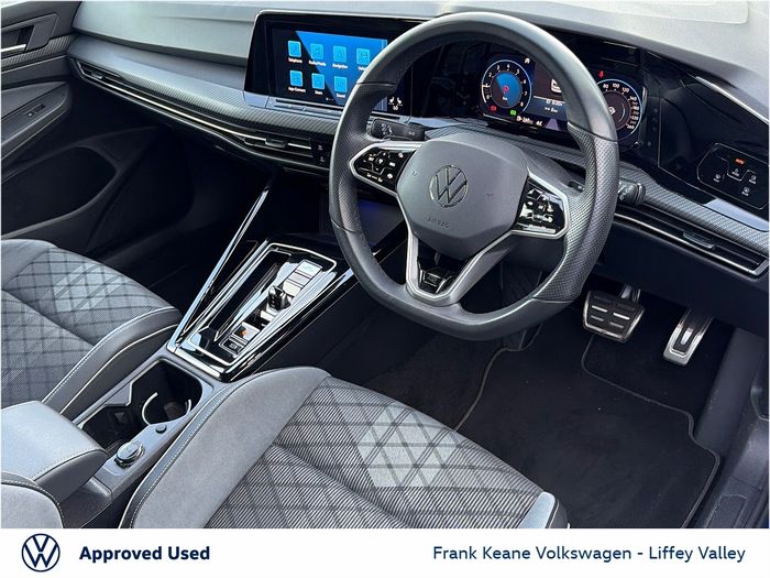 Volkswagen Golf 2024